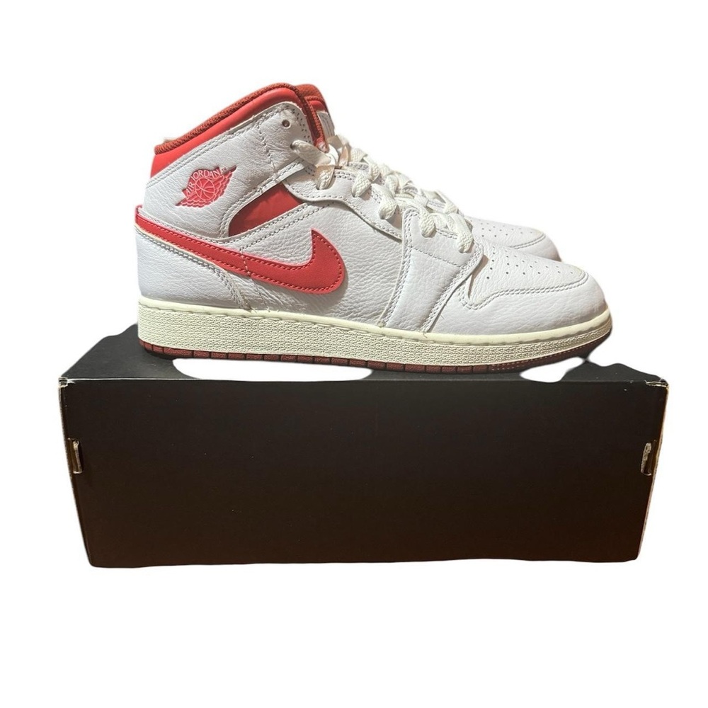 Size 7y- Air Jordan 1 SE Mid White Dune Red
